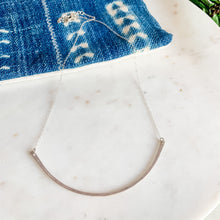 Load image into Gallery viewer, Hammered Curved Bar Layering Dainty Necklace