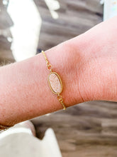 Load image into Gallery viewer, Champagne Druzy Bolo Bracelet