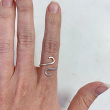 Load image into Gallery viewer, Hammered Adjustable Rings