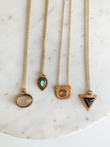 Obsidian Halo Gold Delicate Necklace