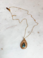 Load image into Gallery viewer, Oversized Labradorite Teardrop Dainty Necklace